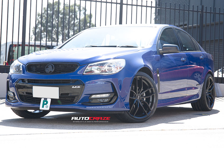 HOLDEN COMMODORE NICHE VOSSO SATIN BLACK