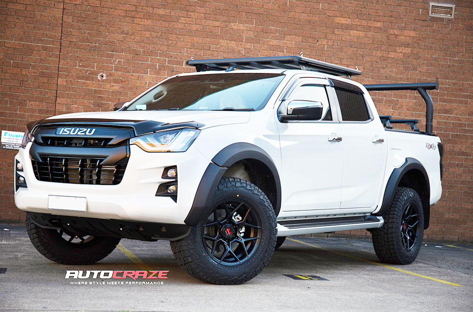 Isuzu D-MAX Nomad Sabbath Matte Black 