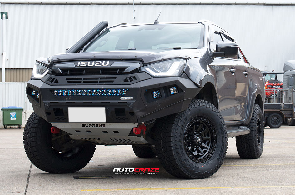 ISUZU DMAX FUEL COVERT MATTE BLACK
