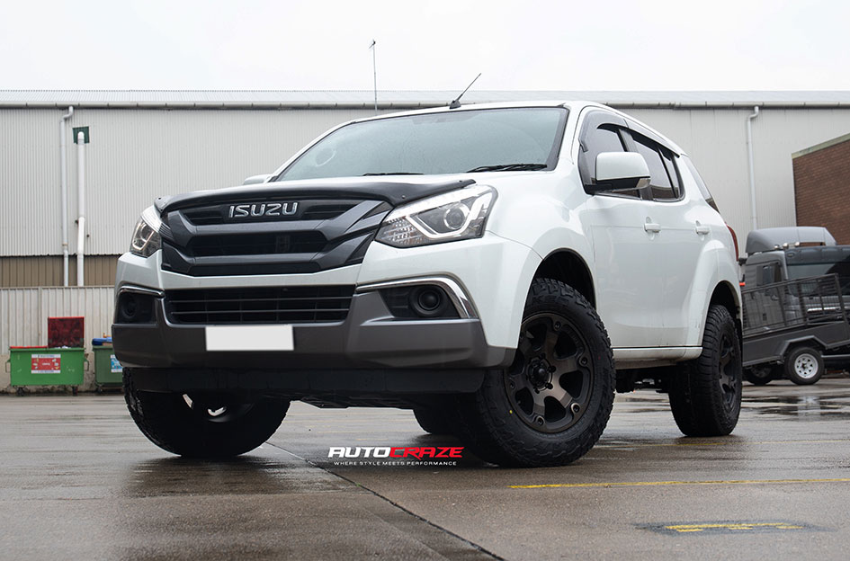ISUZU MUX FUEL BEAST BLACK & MACHINED WITH DARK TINT