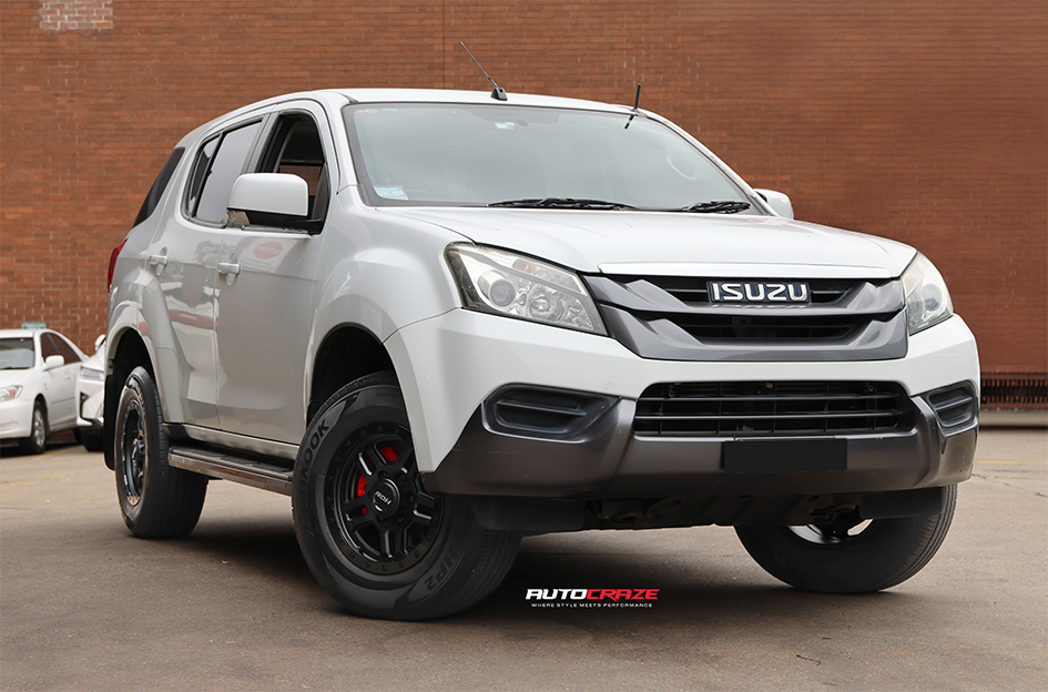 ISUZU MUX ROH HAMMER MATTE BLACK