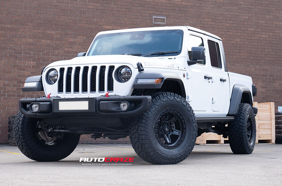 JEEP GLADIATOR FUEL KICKER 5 MATTE BLACK
