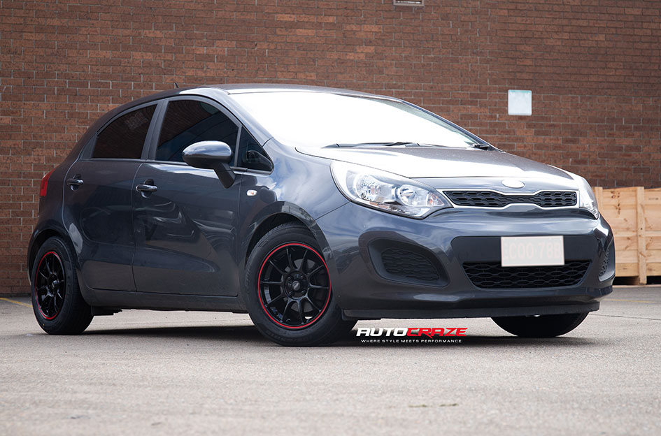 KIA RIO SSW LAGUNA SECA GLOSS BLACK RED LIP 