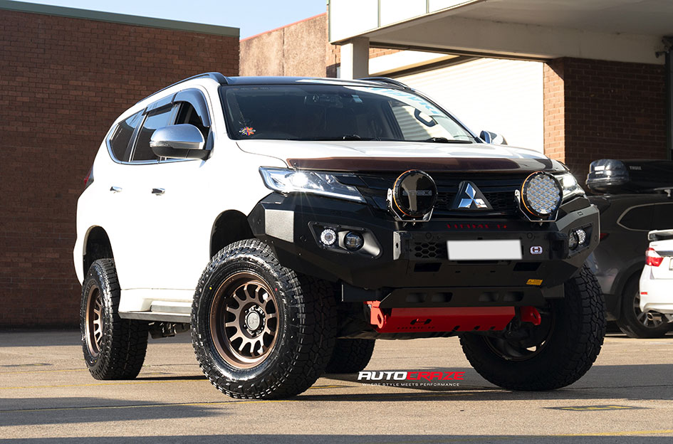 MITSUBISHI PAJERO SPORT BLACK RHINO RAPID BRONZE 