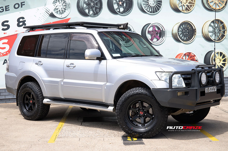 MITSUBISHI PAJERO NOMAD PROSECUTOR MATTE BLACK 