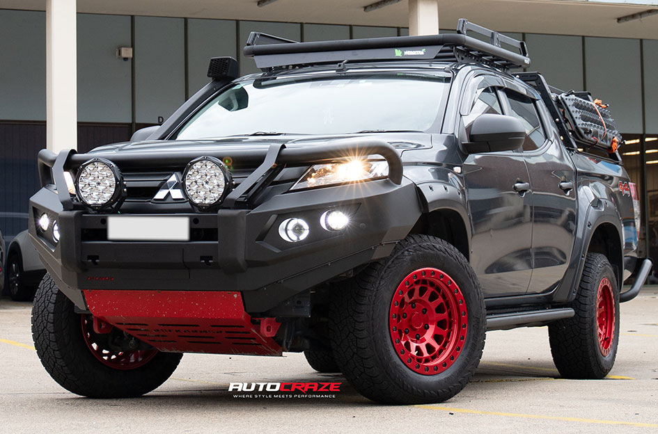 MITSUBISHI TRITON BLACK RHINO PRIMM CANDY RED