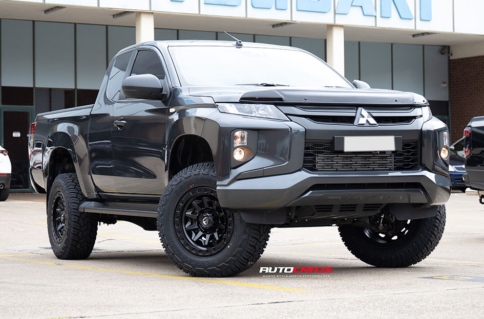 MITSUBISHI TRITON FUEL COVERT MATTE BLACK