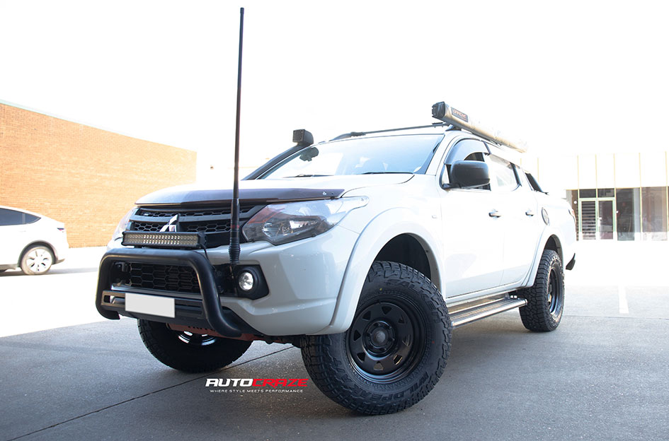 MITSUBISHI TRITON KING TERRA BLACK