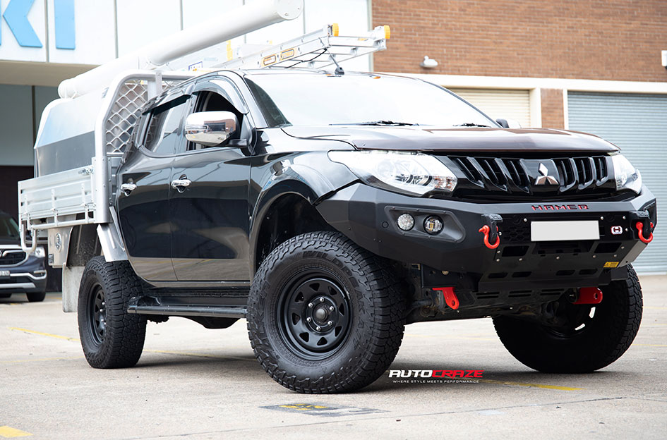 MITSUBISHI TRITON KING TERRA BLACK 