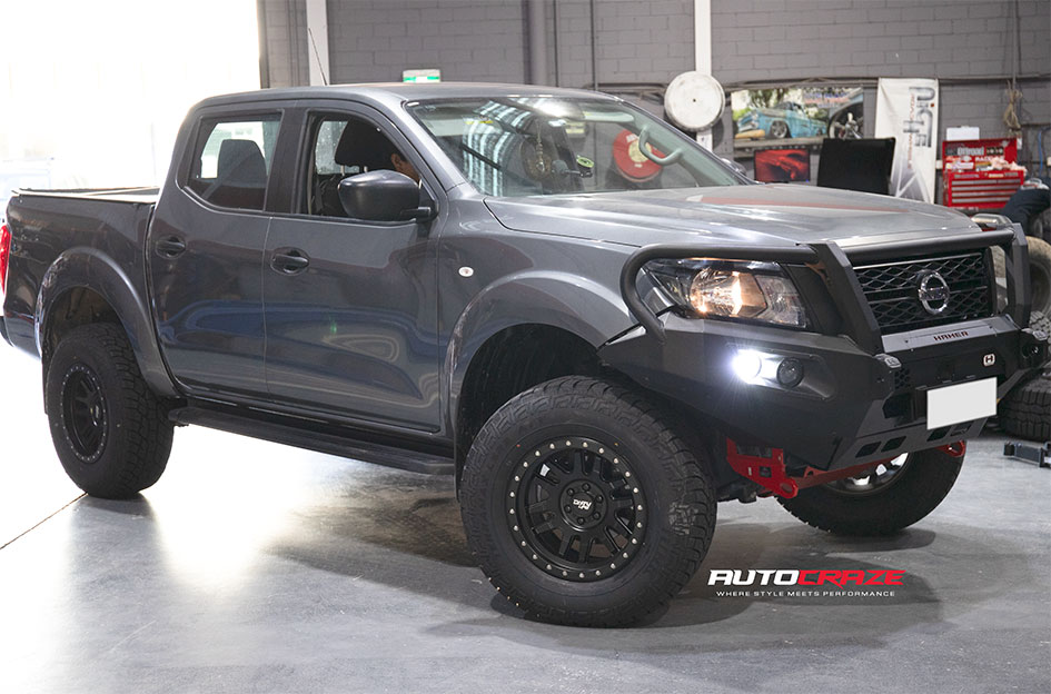NISSAN NAVARA DIRTY LIFE CANYON PRO MATTE BLACK