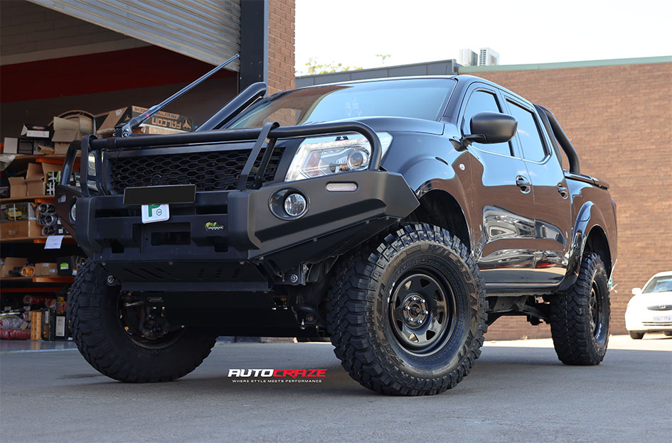 NISSAN NAVARA KING TERRA BLACK 