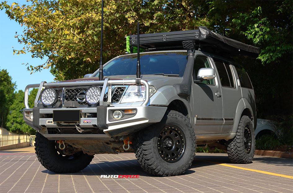 NISSAN PATHFINDER KING D-HOLE BLACK