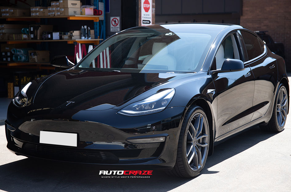 TESLA MODEL 3 NICHE VOSSO ANTHRACITE 