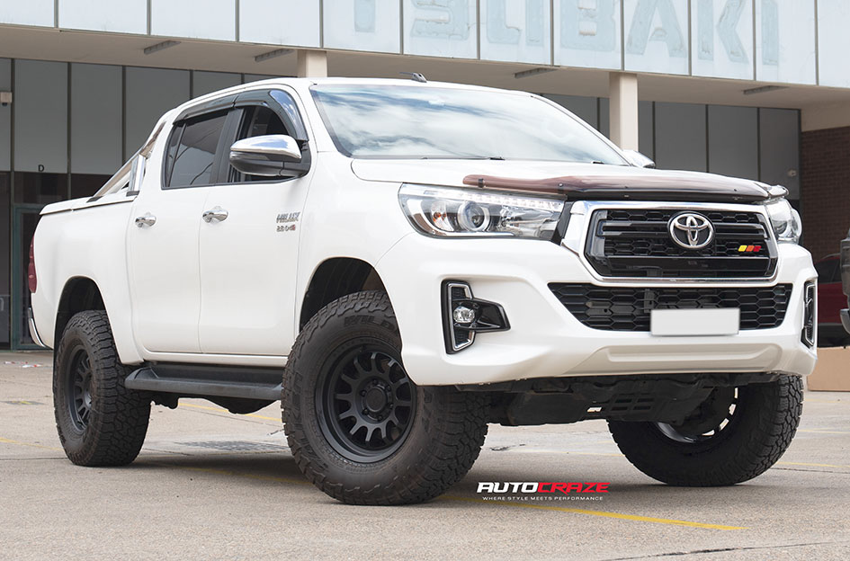 TOYOTA HILUX BLACK RHINO RAPID MATTE BLACK