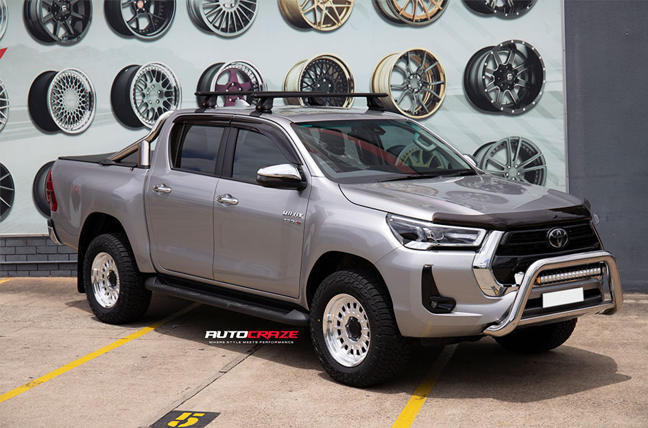 TOYOTA HILUX BLACK RHINO ALISO GLOSS SILVER MIRROR CUT FACE & LIP