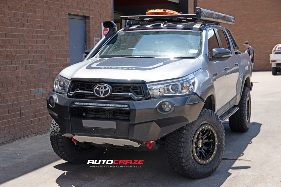 Toyota Hilux Dirty Life DT1 Wheels