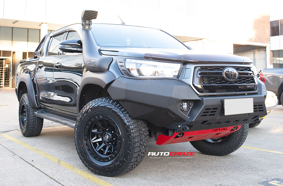 TOYOTA HILUX FUEL COVERT MATTE BLACK