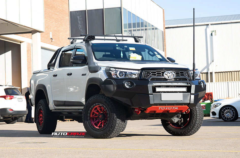 TOYOTA HILUX RUGGED X FUEL COVERT CANDY RED