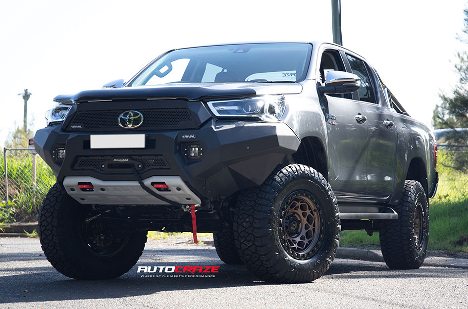 TOYOTA HILUX FUEL UNIT MATTE BRONZE BLACK RING