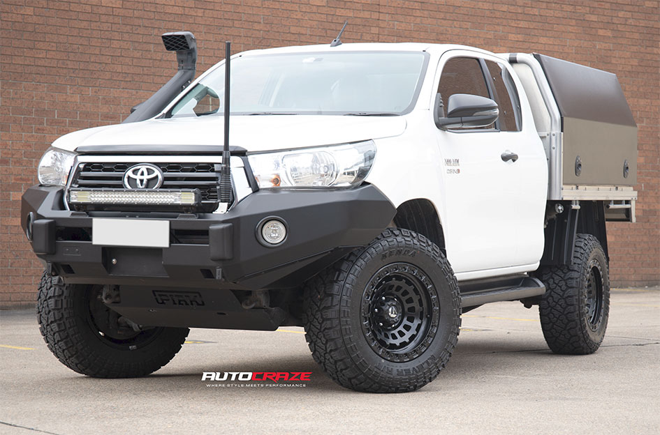 TOYOTA HILUX FUEL ZEPHYR MATTE BLACK