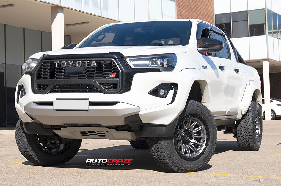 TOYOTA HILUX GR FUEL PISTON MATTE GUNMETAL W/ GLOSS BLACK LIP