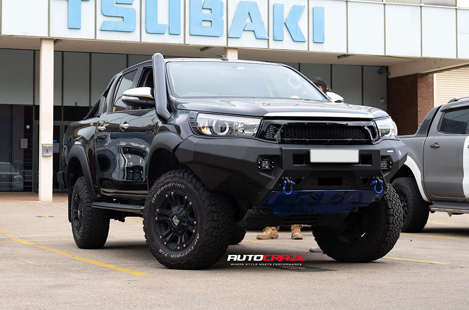 TOYOTA HILUX KMC MONSTER XD 2 MATTE BLACK