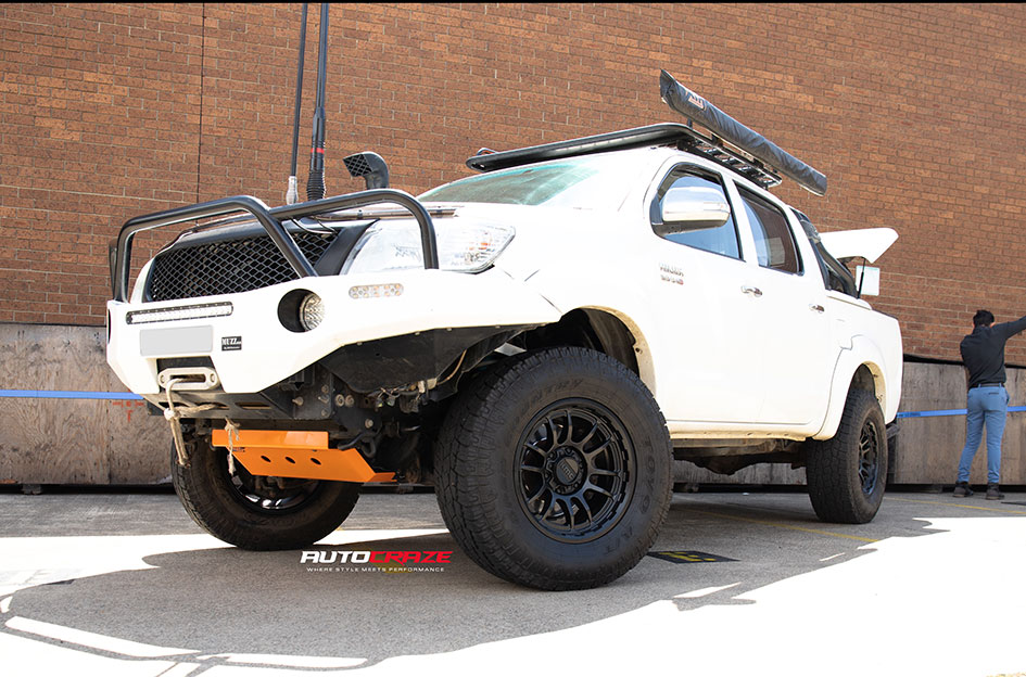 TOYOTA HILUX KMC WRATH SATIN BLACK 