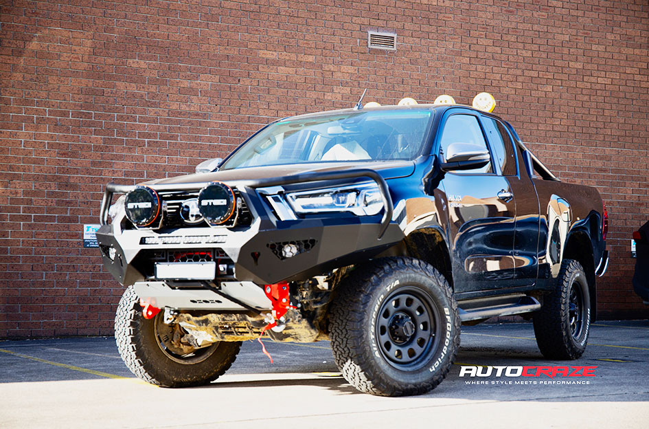 Toyota Hilux King D-HOLE Black