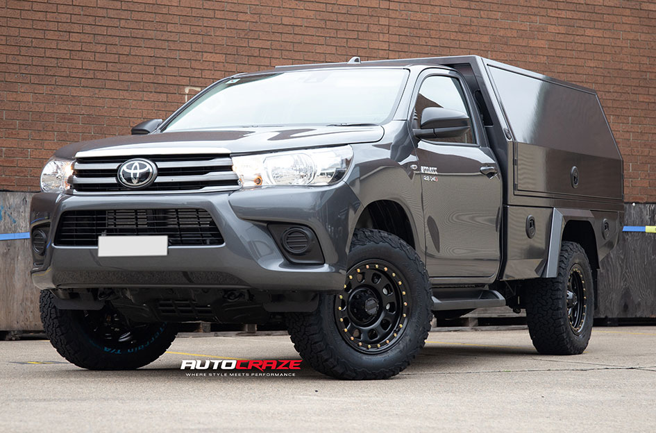 TOYOTA HILUX KING D-LOCKER BLACK 