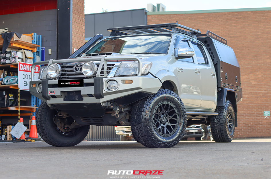 TOYOTA HILUX N70 ROH CRAWLER MATT BLACK
