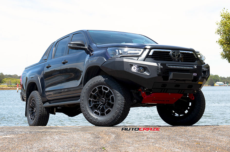 TOYOTA HILUX NOMAD N162 GLOSS BLACK DARK TINT