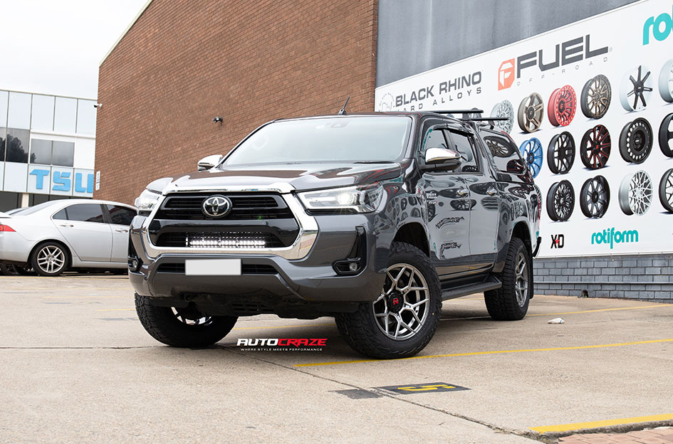 TOYOTA HILUX NOMAD SABBATH HYPER BLACK