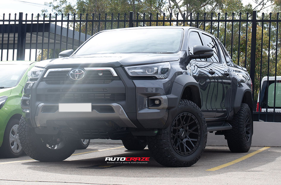 TOYOTA HILUX ROH CRAWLER MATT BLACK 