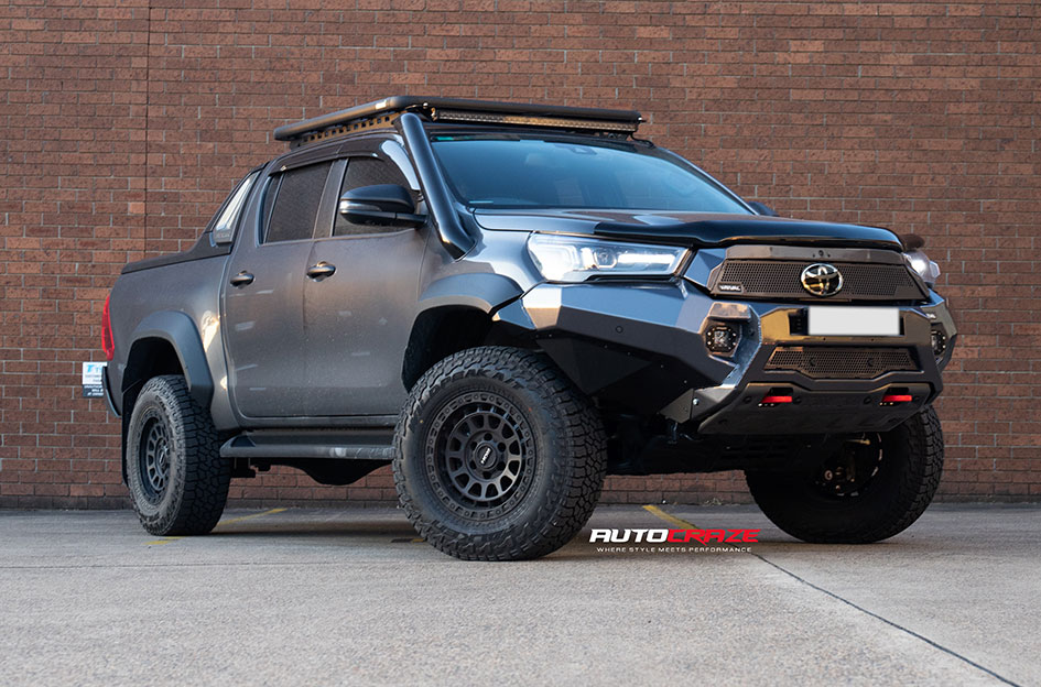 TOYOTA HILUX ROH ASSAULT MATT BLACK