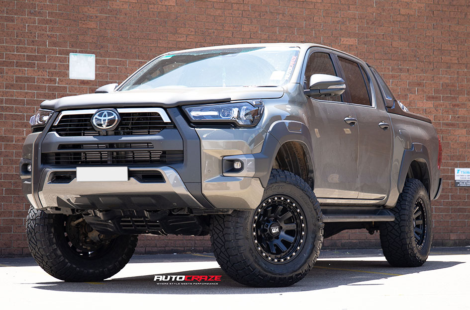 TOYOTA HILUX ROGUE KING SNATCH SATIN BLACK 