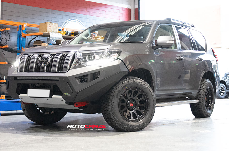 TOYOTA LANDCRUISER PRADO NOMAD VICTIM MATTE BLACK