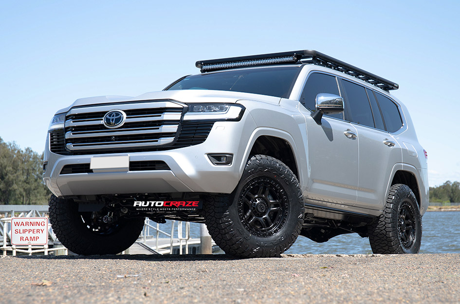 TOYOTA LANDCRUISER 300 SERIES KING BARRETT SATIN BLACK 