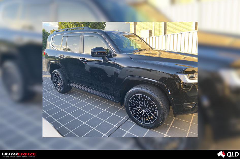 TOYOTA LANDCRUISER 300 SERIES NICHE CALABRIA 6 GLOSS BLACK W/ MACHINED
