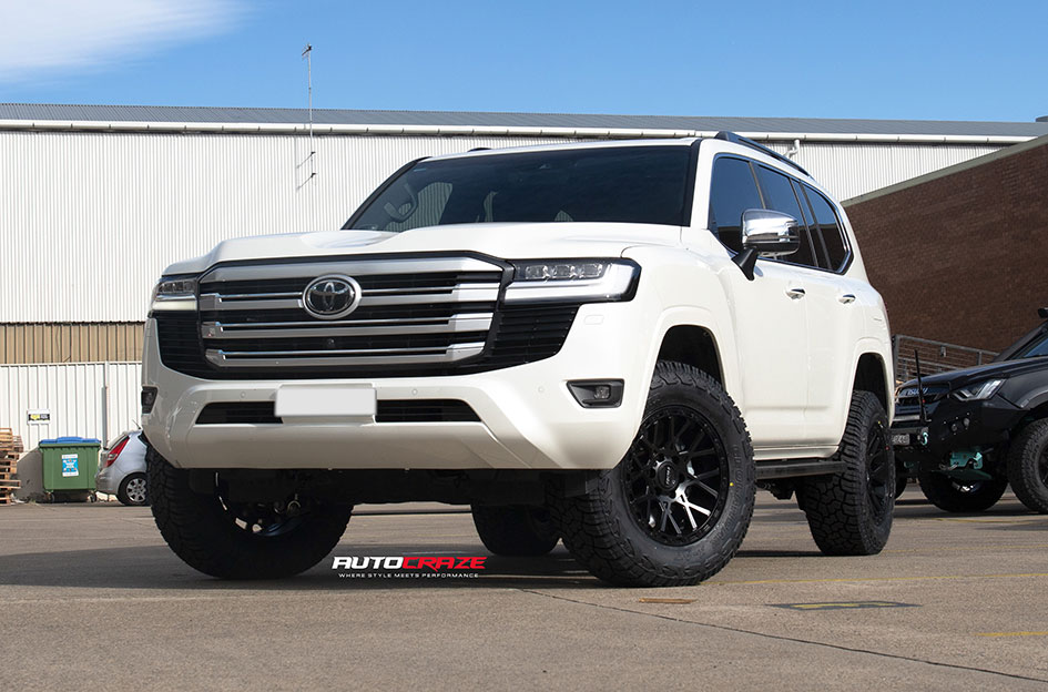 TOYOTA LANDCRUISER 300 SERIES ROH CRAWLER MATT BLACK 
