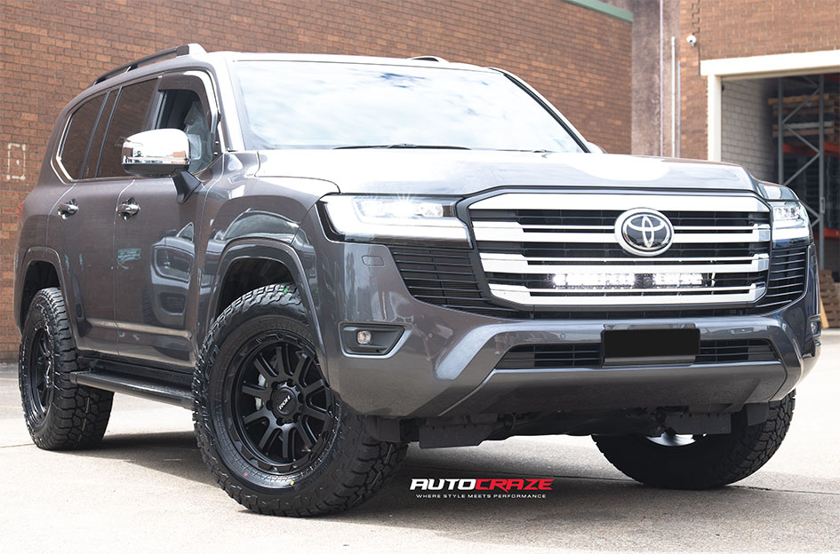 TOYOTA LANDCRUISER 300 SERIES ROH ONYX MATTE BLACK