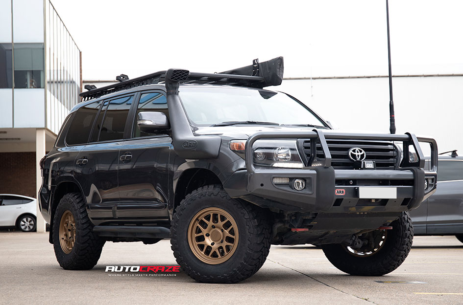 TOYOTA LANDCRUISER KMC BULLY OL KM717 MATTE BRONZE 