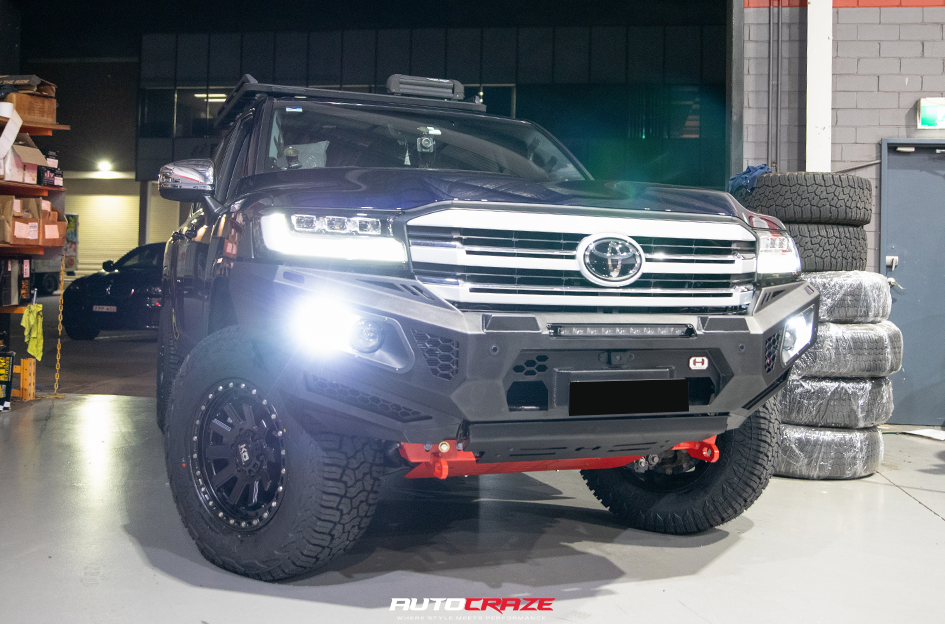 TOYOTA LANDCRUISER PRADO 300 SERIES KING SNATCH SATIN BLACK
