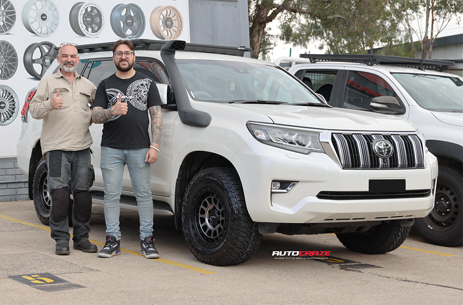 TOYOTA LANDCRUISER PRADO ROH ASSAULT MATT BLACK WITH BLACK BOLTS AND GRAPHITE FACE