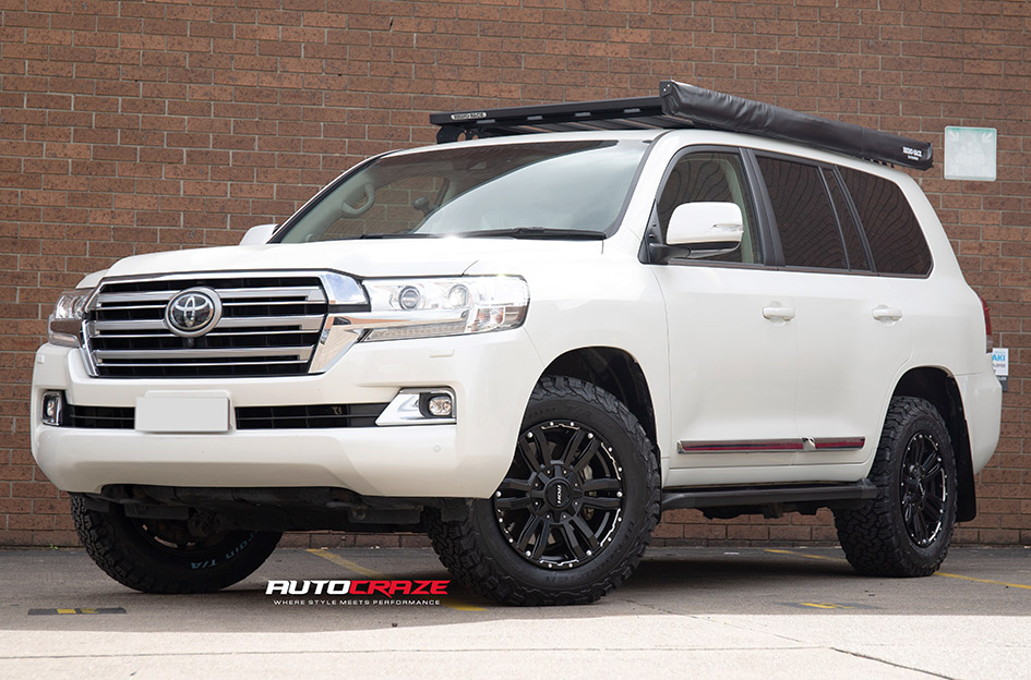 TOYOTA LANDCRUISER 200 SERIES ROH VAPOUR MATT BLACK W/SILVER BOLTS 