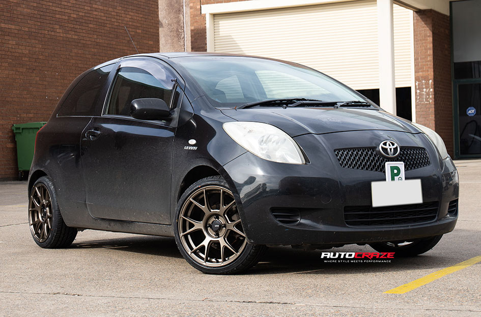 TOYOTA YARIS KONIG AMPLIFORM GLOSS BRONZE