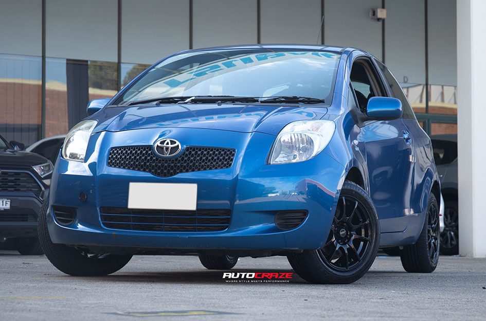 TOYOTA YARIS SSW CHALLENGE BLACK 