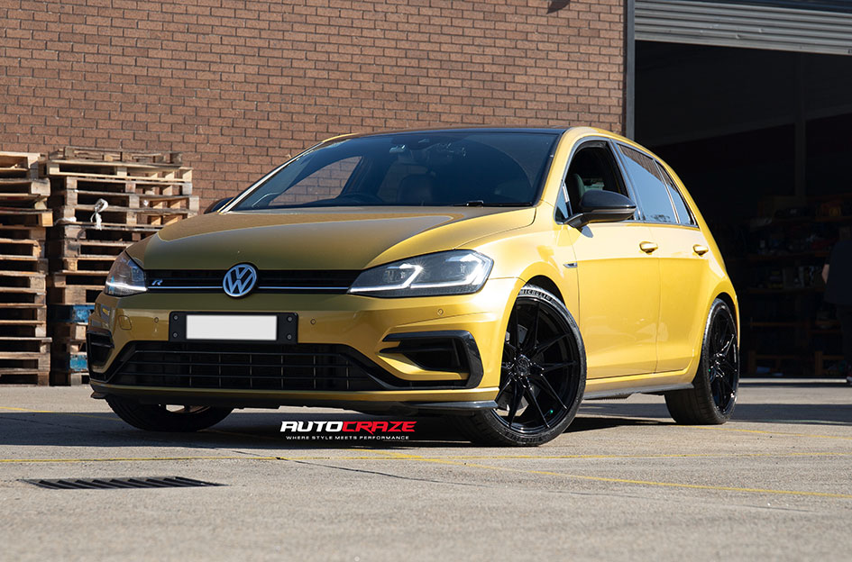 VOLKSWAGEN GOLF R KING TOXIN GLOSS BLACK