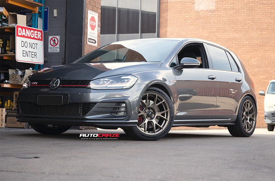 VOLKSWAGEN GOLF KONIG AMPLIFORM GLOSS BRONZE