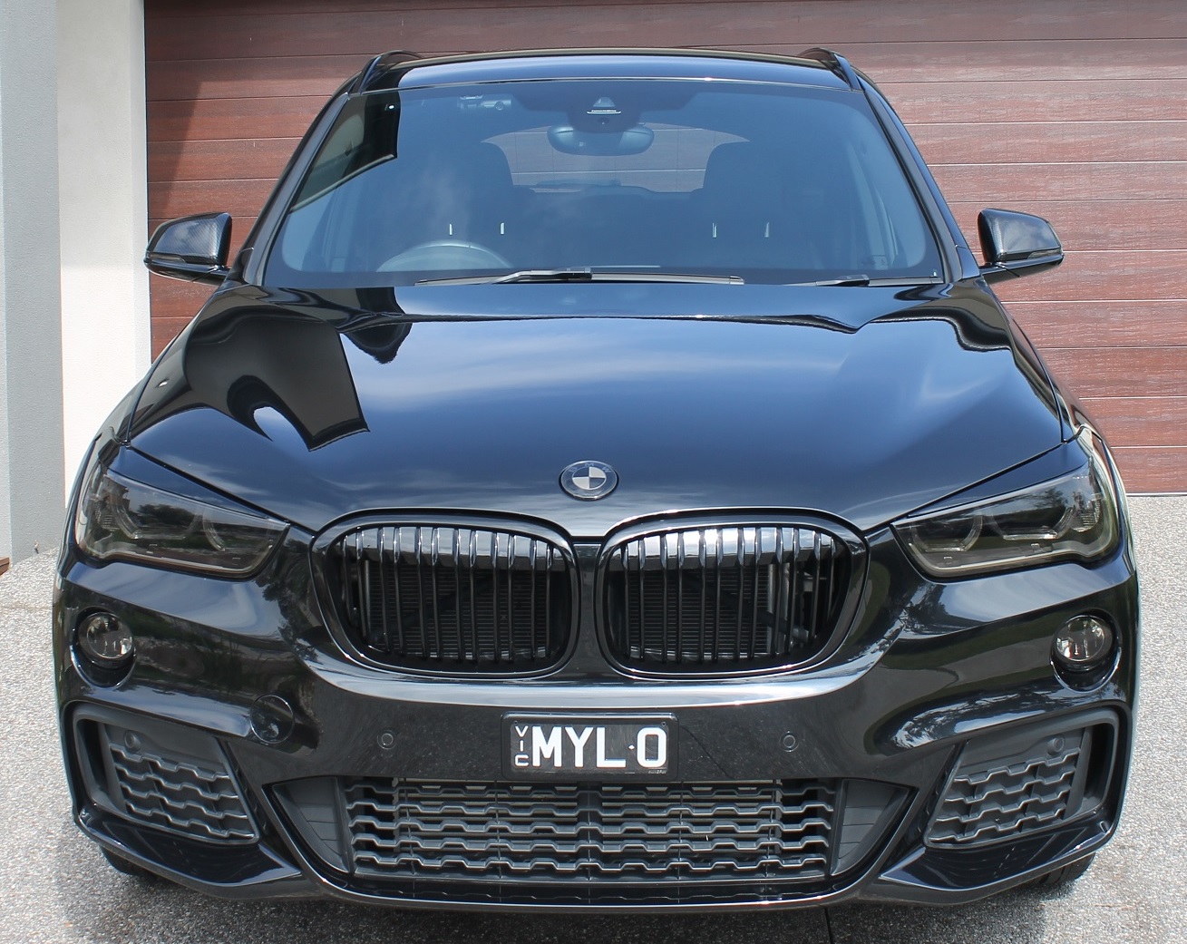 BMW X1 F48 GLOSS BLACK GRILLE