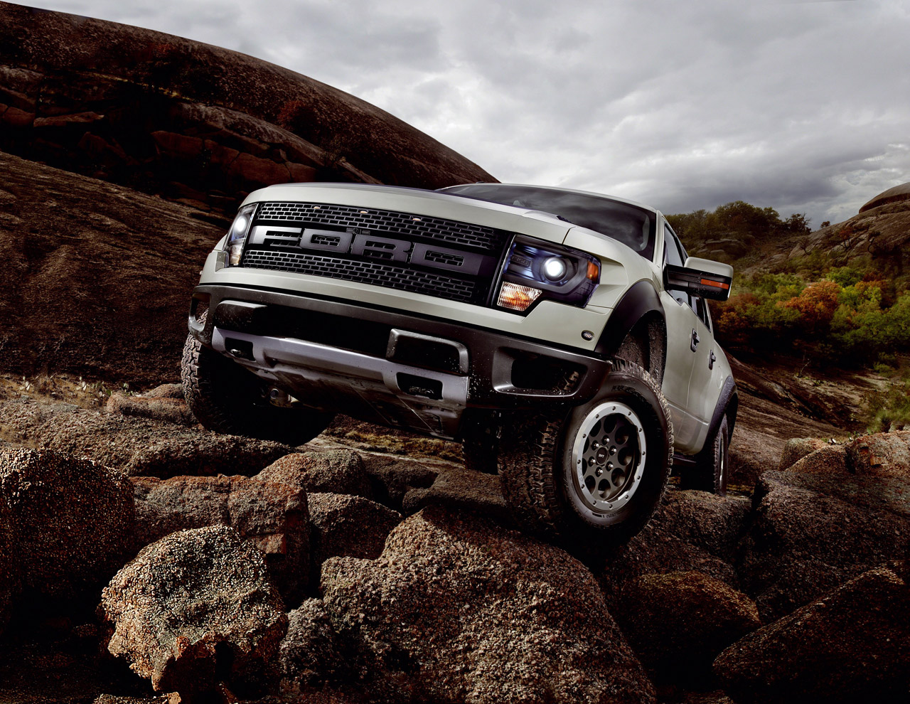Reasons to buy a ford raptor #8